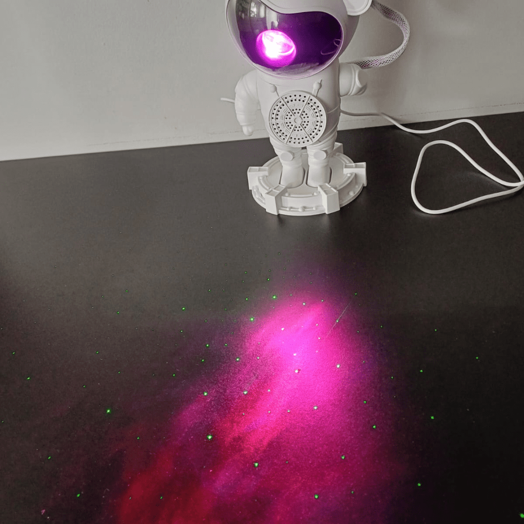 Luminária Astronauta | Projetor e Som para as Crianças
