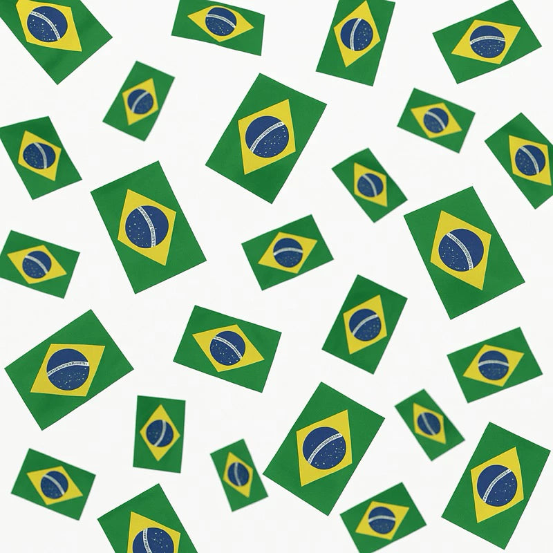 Kit 50 Bandeirinhas do Brasil | Decoração Copa do Mundo, Festas e Comemorações Patrióticas